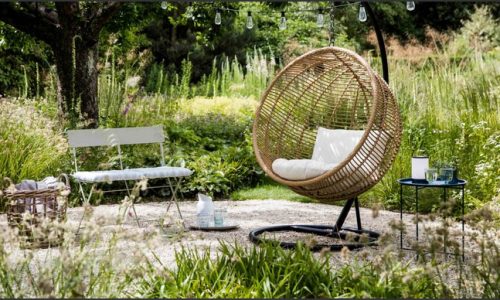 Swinging in Style: DIY Hammock Chair Projects for Relaxing Retreats