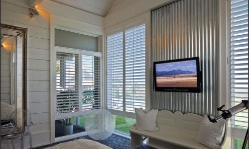 Metallic Marvel: Corrugated Metal Wall Ideas for Industrial Chic