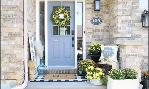 Front Porch Flourish: Decorating Tips for a Welcoming Entry